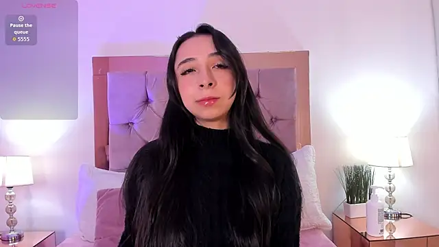 melanie hills online show from 3, 12, 2025