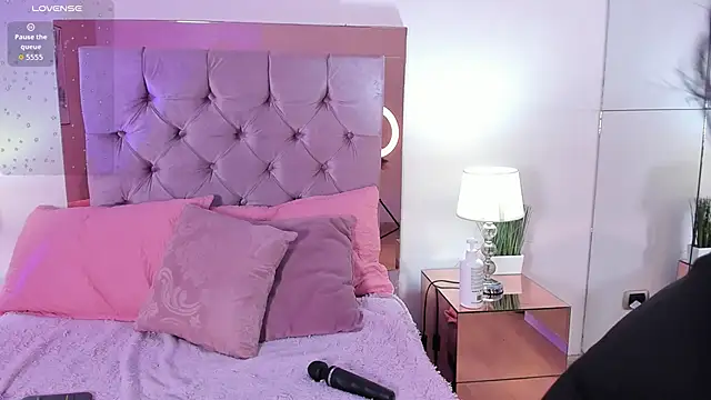 melanie hills online show from 11, 9, 2025