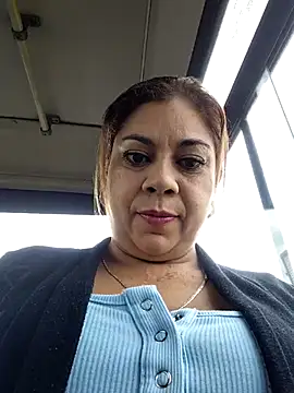 Laura-Hernandez online show from 13, 4, 2026