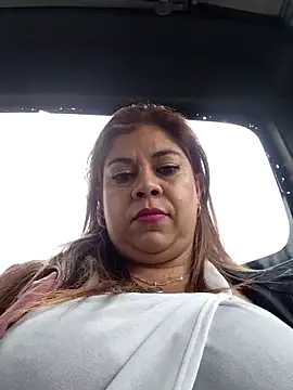 Laura-Hernandez online show from 2, 6, 2026