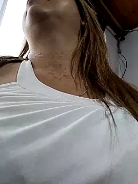 Laura-Hernandez online show from 23, 9, 2025