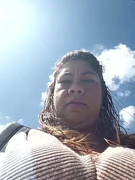 Laura-Hernandez online show from 7, 1, 2026