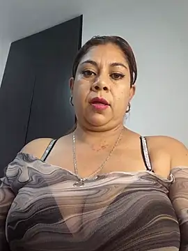 Laura-Hernandez online show from 7, 5, 2026