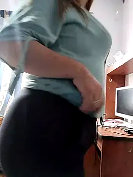 Laura-Hernandez online show from 24, 9, 2025