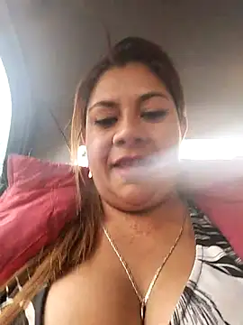 Laura-Hernandez online show from 11, 3, 2025