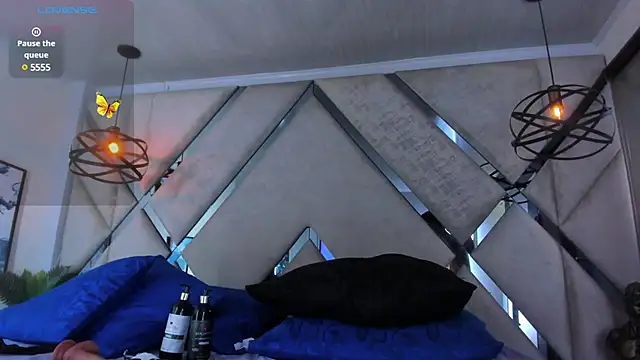 Leah Evans3 online show from 16, 2, 2025