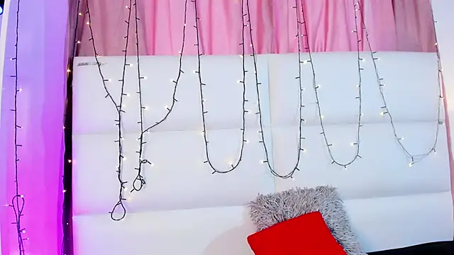 Stefyrossy online show from 7, 3, 2026