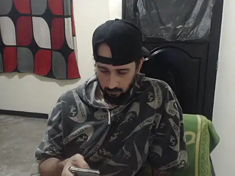 Snapshot of leonamable12 chatting on 1, 3, 2026 leonamable12 online show from 1, 3, 2026