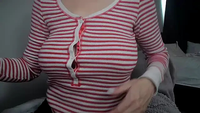 bigb00tyjudyyX online show from 11, 2, 2026