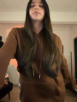 aly golden  online show from 25, 7, 2026