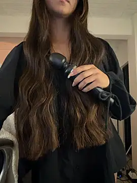 aly golden  online show from 25, 2, 2026