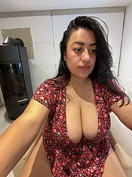 Snapshot of Alma- chatting on 15, 1, 2025 Alma- online show from 15, 1, 2025