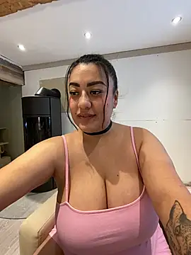 Snapshot of Alma- chatting on 11, 1, 2025 Alma- online show from 11, 1, 2025