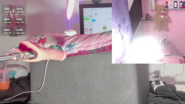 kira touka online show from 27, 11, 2025