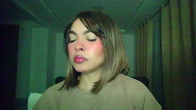 Snapshot of Kiri_Cutee chatting on 3, 12, 2025 Kiri Cutee online show from 3, 12, 2025