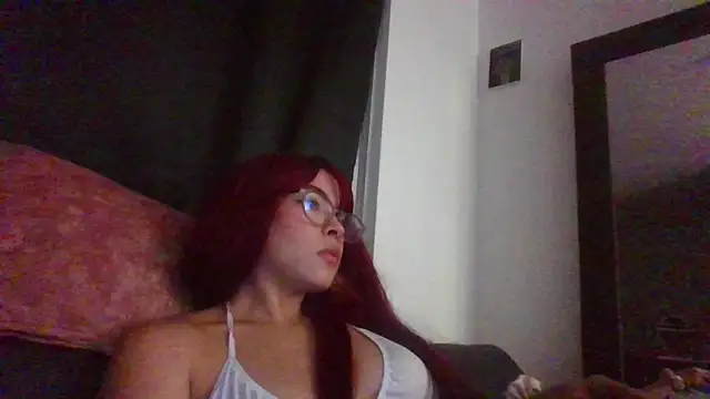 Snapshot of Kiri_Cutee chatting on 2, 3, 2025 Kiri Cutee online show from 2, 3, 2025