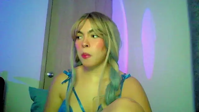 Snapshot of Kiri_Cutee chatting on 18, 9, 2025 Kiri Cutee online show from 18, 9, 2025