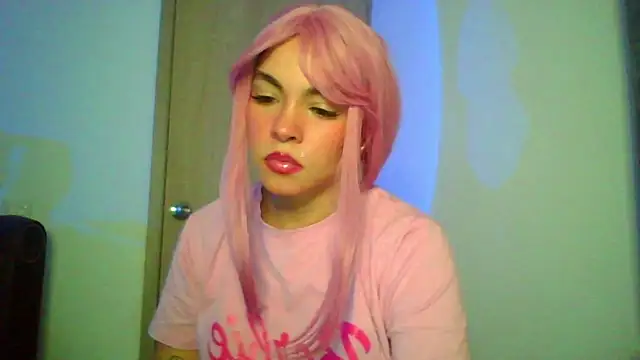 Snapshot of Kiri_Cutee chatting on 16, 10, 2025 Kiri Cutee online show from 16, 10, 2025