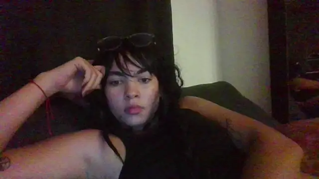 Snapshot of Kiri_Cutee chatting on 3, 3, 2025 Kiri Cutee online show from 3, 3, 2025