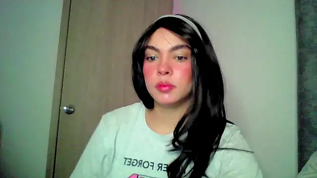 Snapshot of Kiri_Cutee chatting on 9, 9, 2025 Kiri Cutee online show from 9, 9, 2025