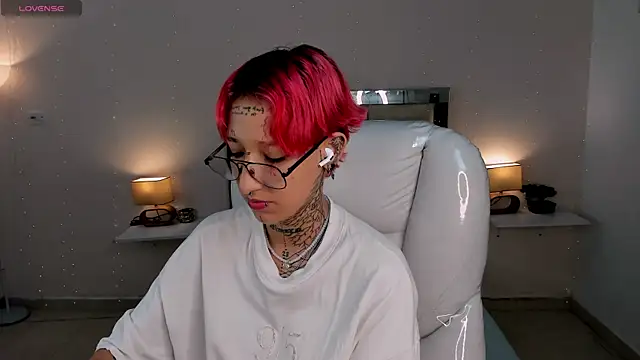 ravengreen  online show from 30, 1, 2025