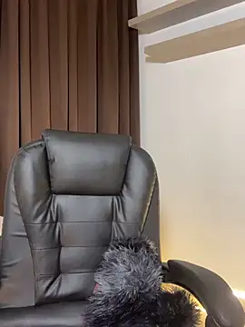 Valentina cartier online show from 3, 10, 2025