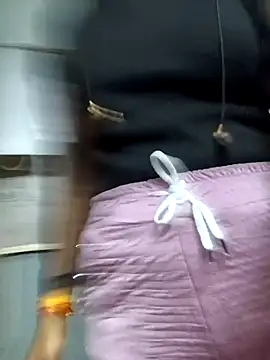 Snapshot of Ananya_34 chatting on 28, 11, 2025 Ananya 34 online show from 28, 11, 2025