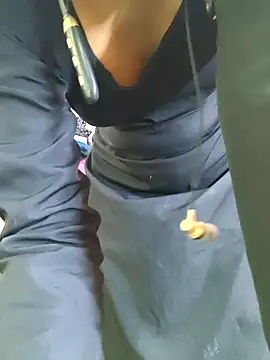 Snapshot of Ananya_34 chatting on 4, 10, 2025 Ananya 34 online show from 4, 10, 2025