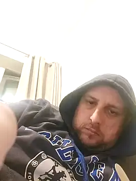 Snapshot of HE-M123 chatting on 1, 12, 2024 HE-M123 online show from 1, 12, 2024