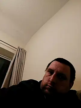 Snapshot of HE-M123 chatting on 18, 12, 2024 HE-M123 online show from 18, 12, 2024