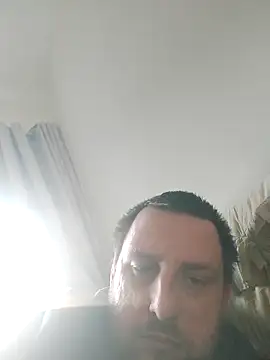 Snapshot of HE-M123 chatting on 9, 3, 2025 HE-M123 online show from 9, 3, 2025