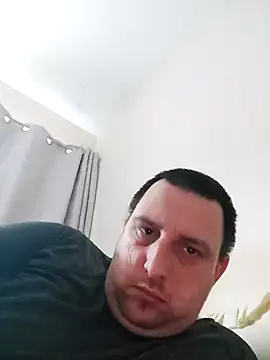 Snapshot of HE-M123 chatting on 10, 12, 2024 HE-M123 online show from 10, 12, 2024