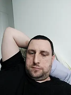 Snapshot of HE-M123 chatting on 8, 10, 2025 HE-M123 online show from 8, 10, 2025