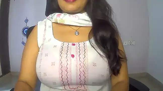 Swetaa  online show from 1, 3, 2025