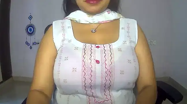 Swetaa  online show from 1, 3, 2025