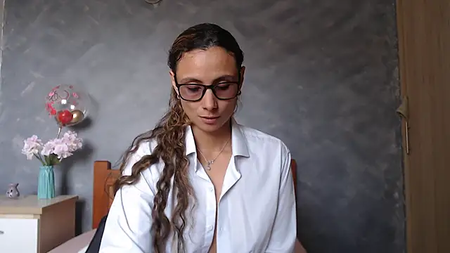 MafeeRoss online show from 24, 9, 2025