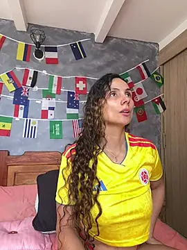 Snapshot of MafeeRoss chatting on 27, 6, 2026 MafeeRoss online show from 27, 6, 2026