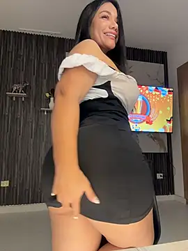 Abril10  online show from 25, 9, 2025