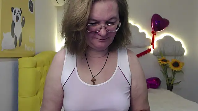 Snapshot of HolyMilfa chatting on 21, 2, 2025 HolyMilfa online show from 21, 2, 2025