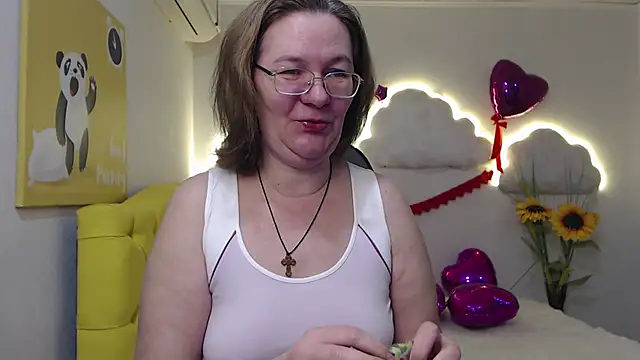 Snapshot of HolyMilfa chatting on 20, 2, 2025 HolyMilfa online show from 20, 2, 2025