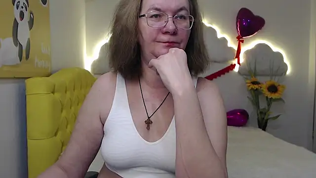 Snapshot of HolyMilfa chatting on 22, 2, 2025 HolyMilfa online show from 22, 2, 2025