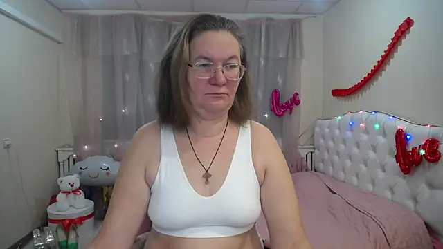 Snapshot of HolyMilfa chatting on 18, 3, 2025 HolyMilfa online show from 18, 3, 2025