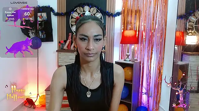 Snapshot of shantal_ray4 chatting on 26, 10, 2025 shantal ray4 online show from 26, 10, 2025