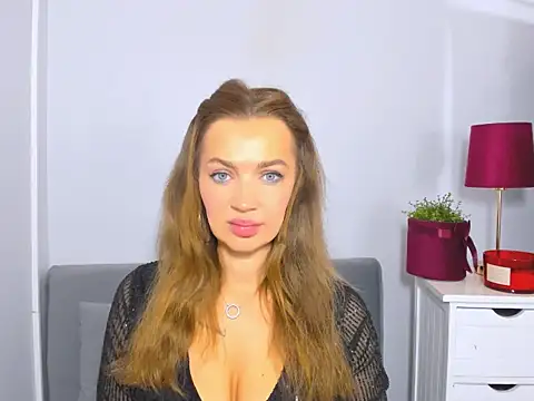 OliviaFantasy online show from 2, 10, 2025