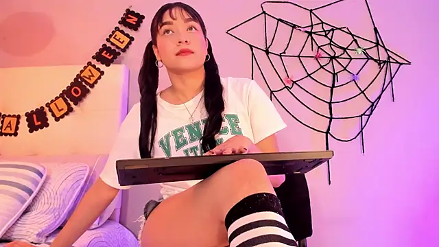 Maia W10 online show from 30, 10, 2025