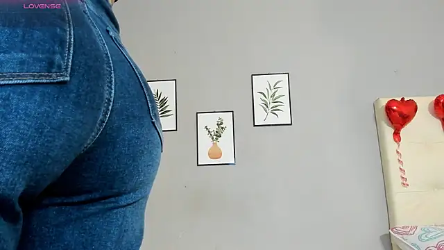 Maia W10 online show from 22, 3, 2025