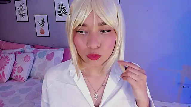 Maia W10 online show from 10, 10, 2025