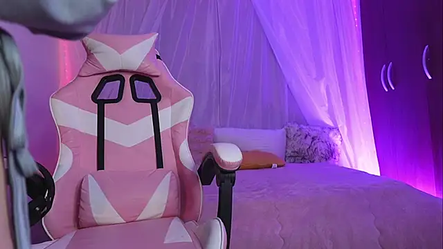 Lilou albrecht online show from 9, 4, 2026