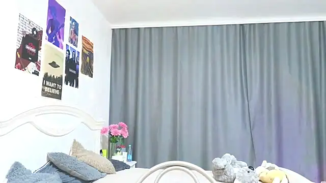 E v E  online show from 25, 1, 2025