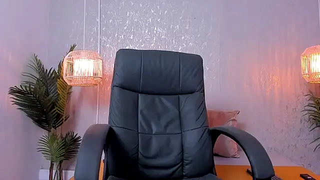 Regan   online show from 18, 10, 2025